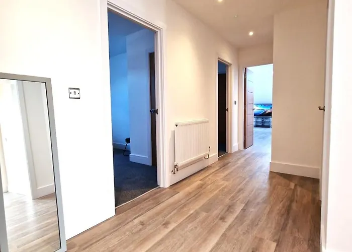 Alberton - Spacious - Newly Renovated Apartmán